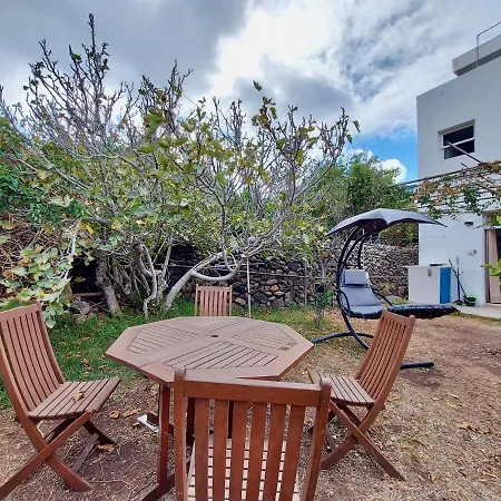 Apartment Casa Ana Con Pequeno Jardin