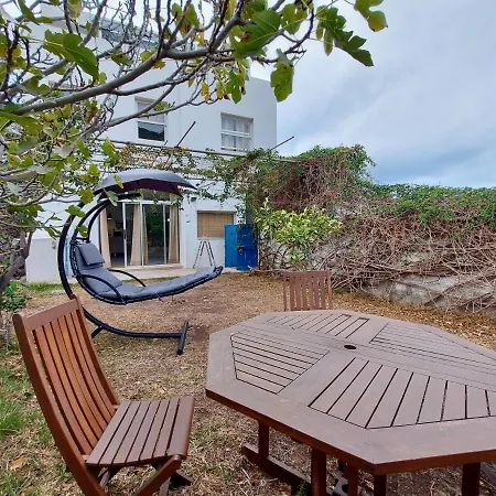 Casa Ana Con Pequeno Jardin *