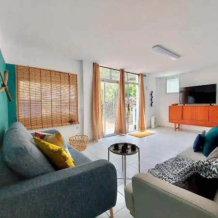 Casa Ana Con Pequeno Jardin Lejlighed *